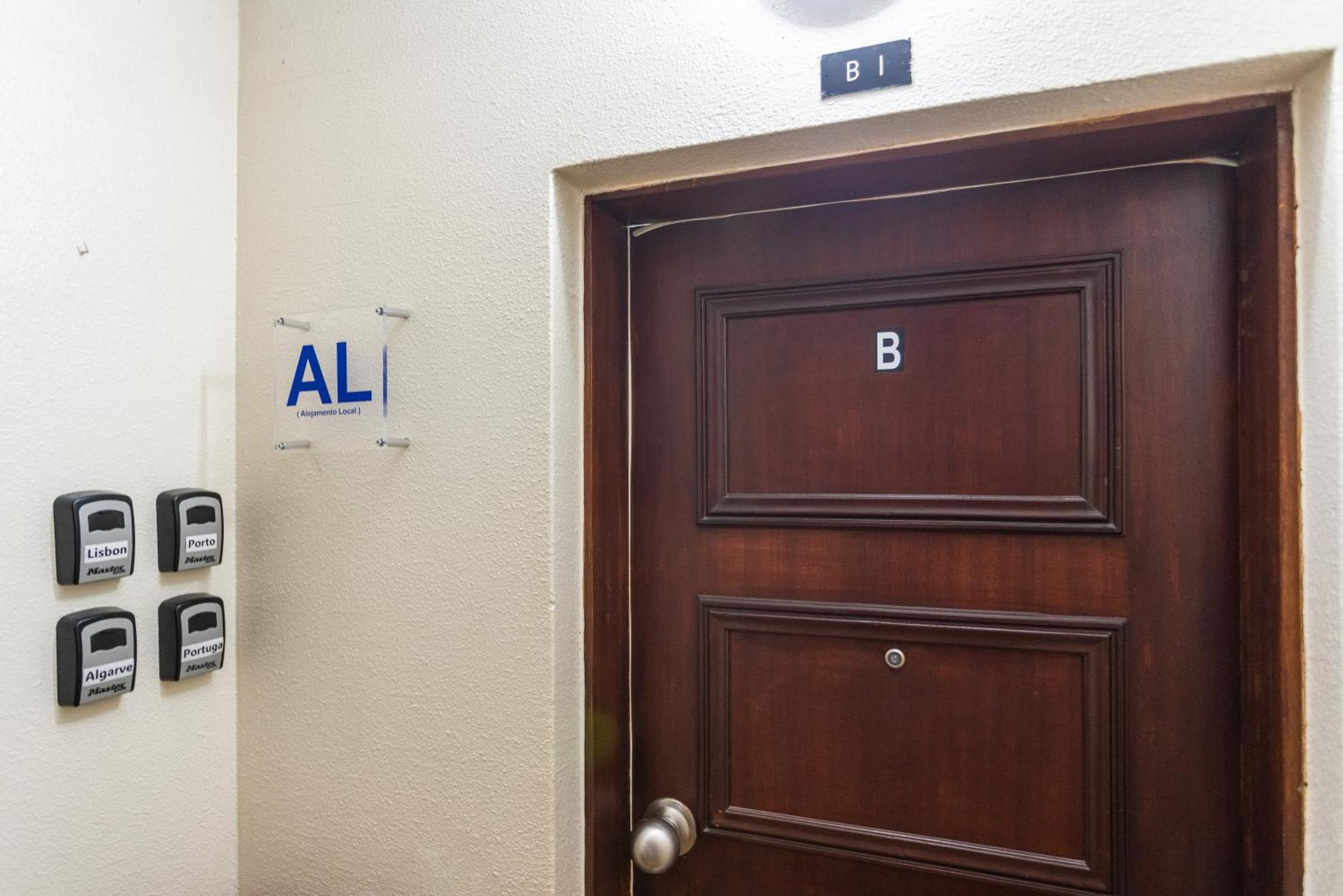 Bnb Homes Praia Da Rocha Beach Bright Apartment 50 M Away From The Ocean Portimão Zewnętrze zdjęcie